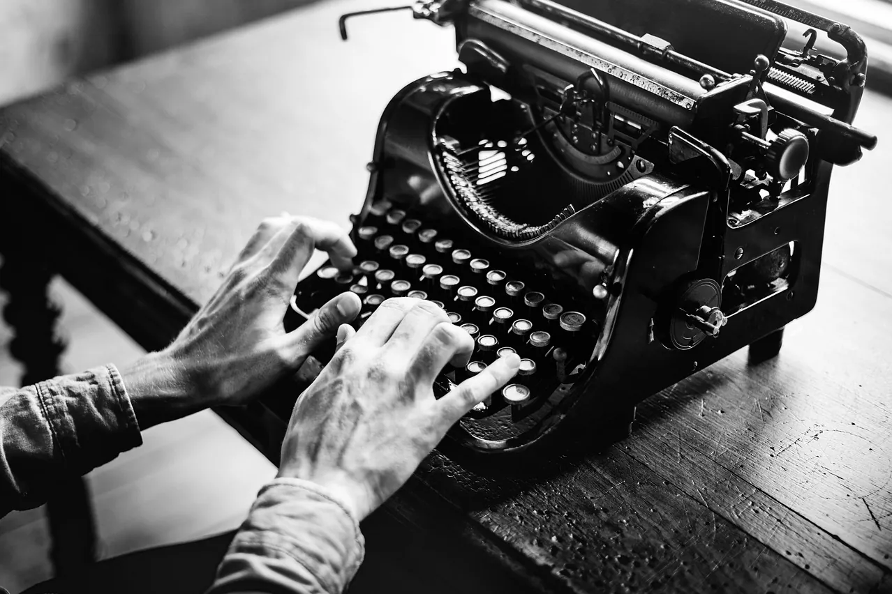 Typewriter, old, alphabet