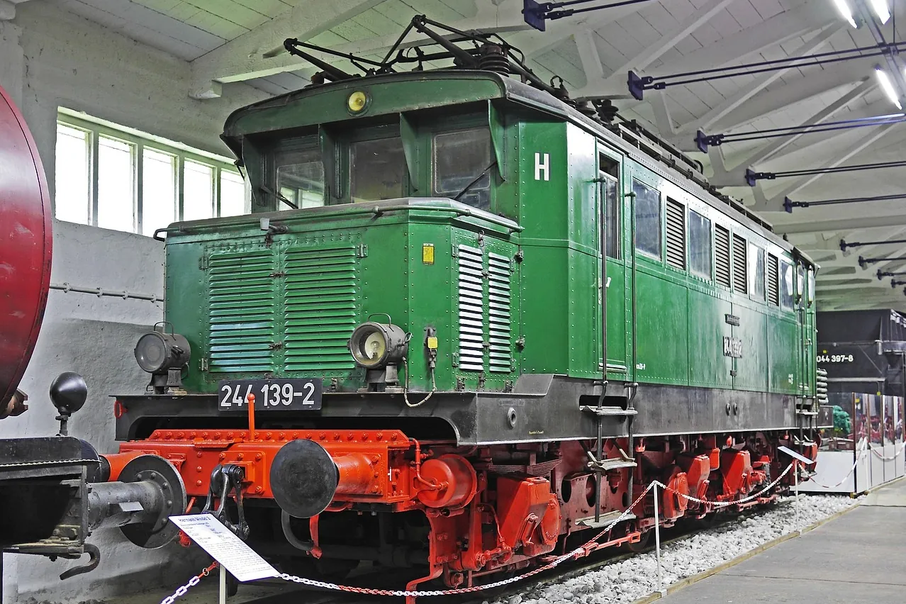 Electric locomotive, milestone, german reichsbahn
