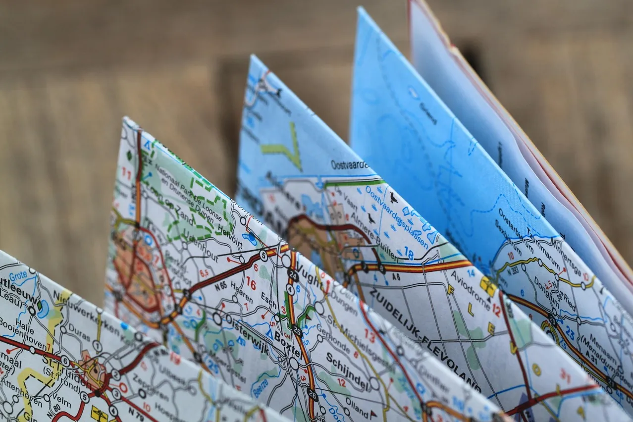 Folding plan, road map, itinerary
