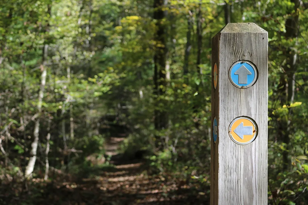 Trail marker, signpost, trail sign