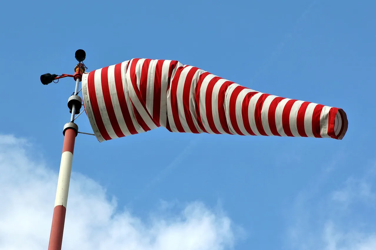 Air bag, wind sock, wind